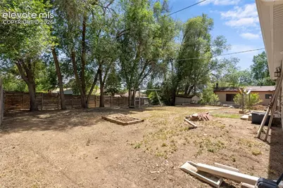 4011 E Pikes Peak Avenue, Colorado Springs, CO 80909 - Photo 20