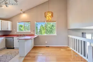 955 Crosstrail Dr, Colorado Springs, CO 80906 - Photo 10