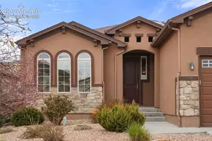 7215 Rim Bluff Ln, Colorado Springs, CO 80927 - Photo 2