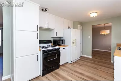 2923 Virginia Avenue, Colorado Springs, CO 80907 - Photo 16