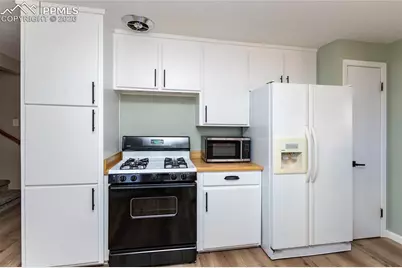 2923 Virginia Avenue, Colorado Springs, CO 80907 - Photo 18