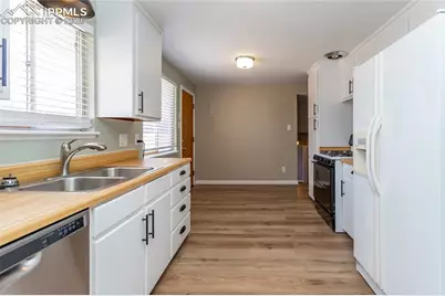 2923 Virginia Avenue, Colorado Springs, CO 80907 - Photo 14