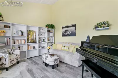 2960 Rio Vista Drive, Colorado Springs, CO 80917 - Photo 4