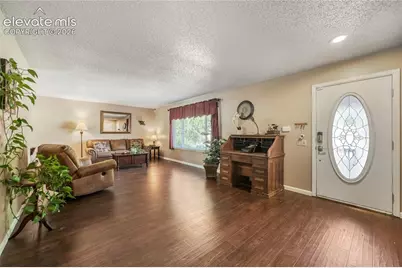 3225 Oak Creek Drive, Colorado Springs, CO 80906 - Photo 6