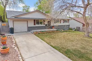 1531 Saratoga Dr, Colorado Springs, CO 80910 - Photo 2