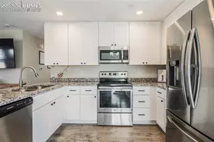 2240 Flintwood Dr, Colorado Springs, CO 80910 - Photo 10