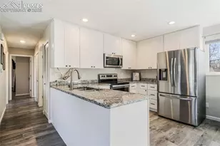 2240 Flintwood Dr, Colorado Springs, CO 80910 - Photo 8