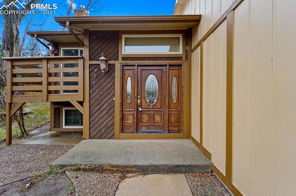 1107 Brittany Cir, Colorado Springs, CO 80918-3135