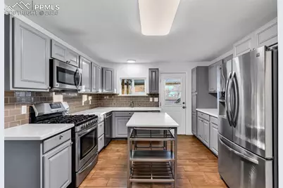 1538 Sherman Avenue, Canon City, CO 81212 - Photo 6