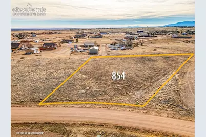 854 E Waverly Drive, Pueblo, CO 81007 - Photo 2