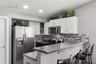 4291 Marlow Cir, Colorado Springs, CO 80916 - Photo 8
