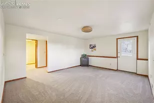 5368 W Cliff Point Circle, Colorado Springs, CO 80919 - Photo 32