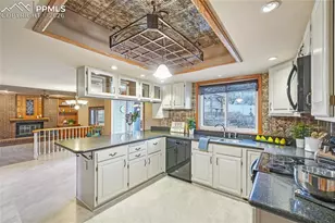 5368 W Cliff Point Circle, Colorado Springs, CO 80919 - Photo 10