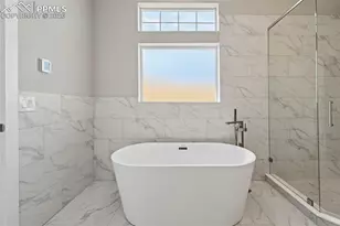 5940 Eagle Glen View, Colorado Springs, CO 80919 - Photo 22