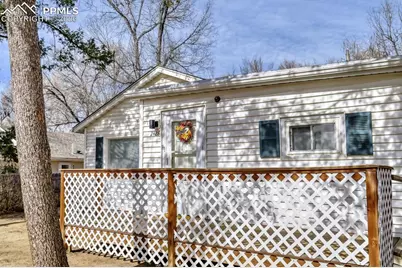 2428 E Monument Street, Colorado Springs, CO 80909 - Photo 2