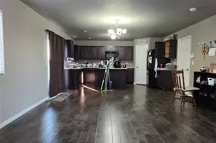 9516 Bryce Canyon Dr, Colorado Springs, CO 80925 - Photo 2