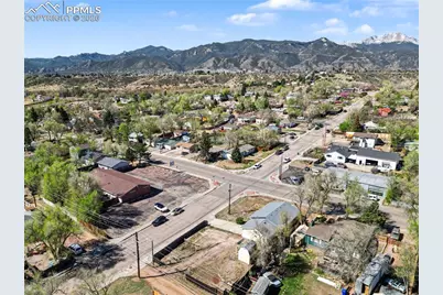 2205 N Chestnut Street, Colorado Springs, CO 80907 - Photo 24