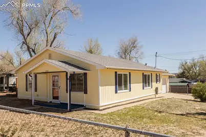 2205 N Chestnut Street, Colorado Springs, CO 80907 - Photo 2