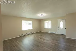 2205 N Chestnut St, Colorado Springs, CO 80907 - Photo 4