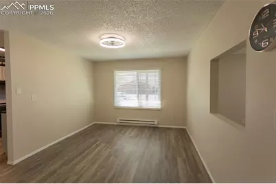 2205 N Chestnut Street, Colorado Springs, CO 80907 - Photo 8