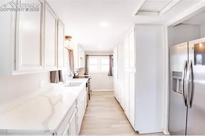 728 Bonfoy Avenue, Colorado Springs, CO 80909 - Photo 16