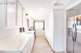 728 Bonfoy Ave, Colorado Springs, CO 80909 - Photo 16