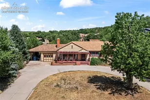 11 Oak Pl, Manitou Springs, CO 80829 - Photo 1