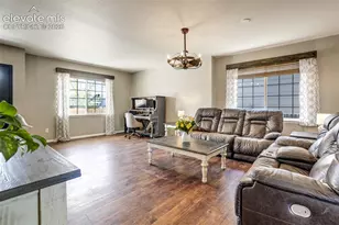 1877 Dewhirst Dr, Colorado Springs, CO 80951 - Photo 8