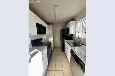 4370 Loomis Avenue, Colorado Springs, CO 80906 - Photo 2