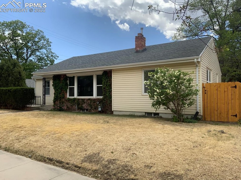 19 Madison St, Colorado Springs, CO 80907-6745