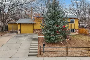 814 Paradise Ln, Colorado Springs, CO 80904 - Photo 2