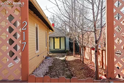 219 E Jefferson Street, Colorado Springs, CO 80907 - Photo 22