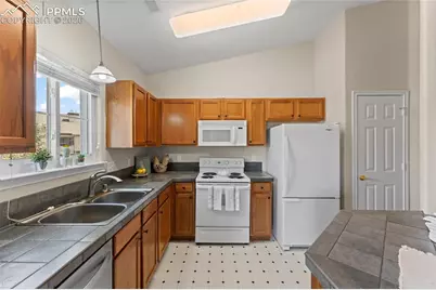 3747 Riviera Grove #201, Colorado Springs, CO 80922 - Photo 8
