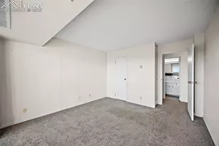 411 Lakewood Circle, Colorado Springs, CO 80910 - Photo 16