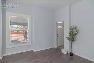 1621 W 18th St, Pueblo, CO 81003 - Photo 6