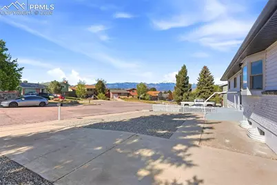 2450 Telemark Court, Colorado Springs, CO 80918 - Photo 4