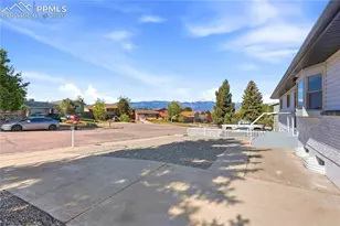 2450 Telemark Ct, Colorado Springs, CO 80918 - Photo 4