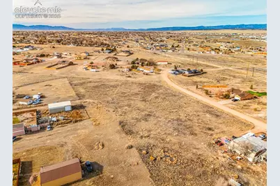872 E Waverly Drive, Pueblo, CO 81007 - Photo 4