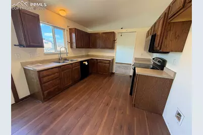 7364 Candelabra Drive, Colorado Springs, CO 80925 - Photo 8