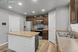 6189 Shavers Dr, Colorado Springs, CO 80925 - Photo 14