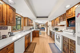 3435 Cortina Dr, Colorado Springs, CO 80918 - Photo 4