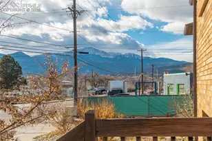 326 Mt View Ln, Colorado Springs, CO 80907 - Photo 4