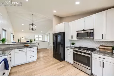 3455 Sun River Place, Colorado Springs, CO 80920 - Photo 8