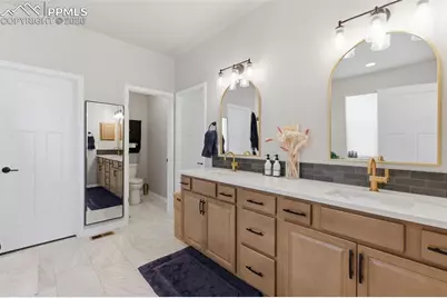 10008 Emerald Lake Lane, Colorado Springs, CO 80924 - Photo 18