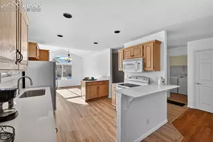 12 Luxury Ln, Colorado Springs, CO 80921 - Photo 6