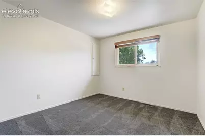 2814 Ridgeglen Place, Colorado Springs, CO 80918 - Photo 32