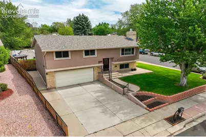 2814 Ridgeglen Place, Colorado Springs, CO 80918 - Photo 2