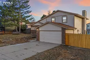 2661 Zephyr Dr, Colorado Springs, CO 80920 - Photo 2