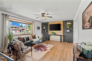 5055 Bunk House Ln, Colorado Springs, CO 80917 - Photo 6
