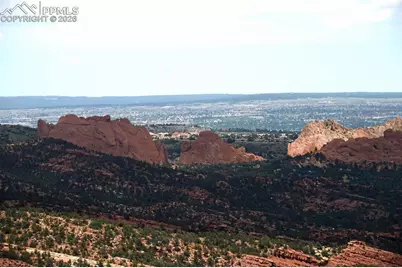 1096 Laguna Point, Manitou Springs, CO 80829 - Photo 16